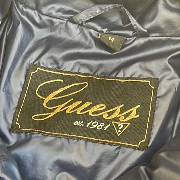 🆕 GUESS Puff Jacket Size M - Picture 5 of 5